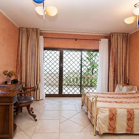 Campo Calabro Sleeps 8 Air Con Wifi Casa La Rosa