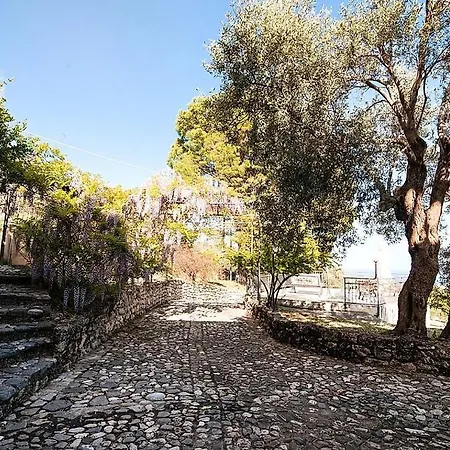 Campo Calabro Sleeps 8 Air Con Wifi Casa La Rosa