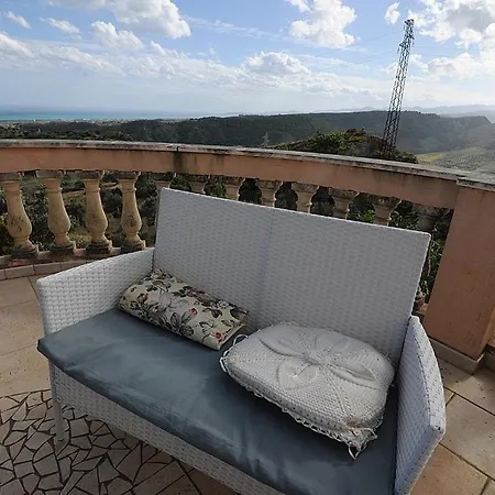 Campo Calabro Sleeps 8 Air Con Wifi * Casa La Rosa