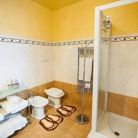 Campo Calabro Sleeps 8 Air Con Wifi Casa La Rosa